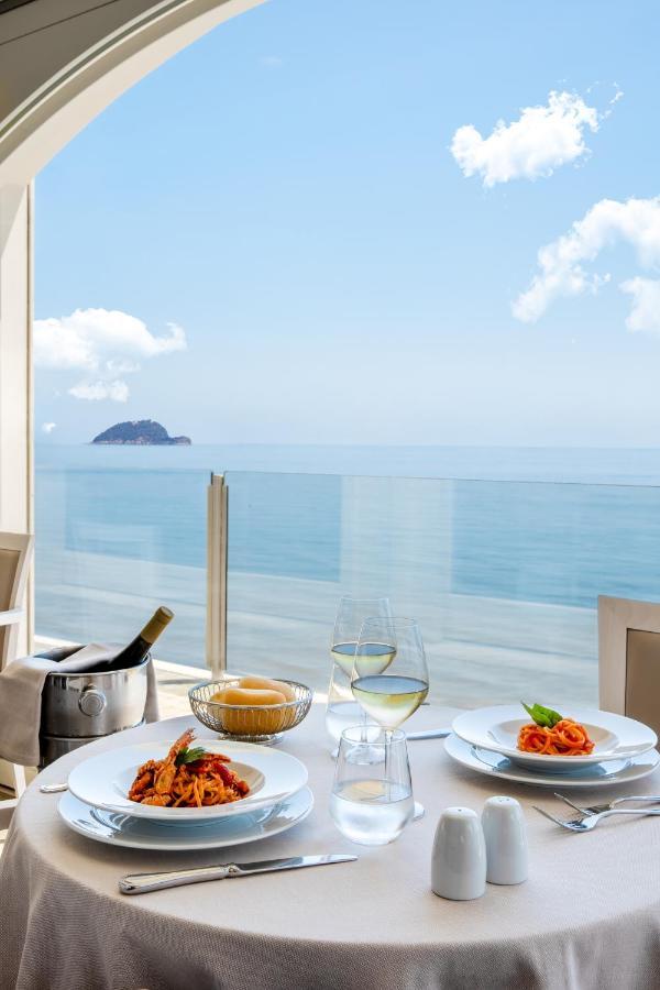 Grand Hotel Spiaggia Αλάσιο Εξωτερικό φωτογραφία