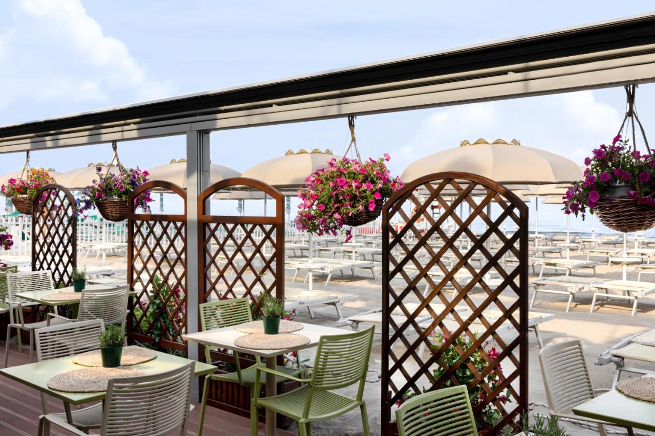 Grand Hotel Spiaggia Αλάσιο Εξωτερικό φωτογραφία