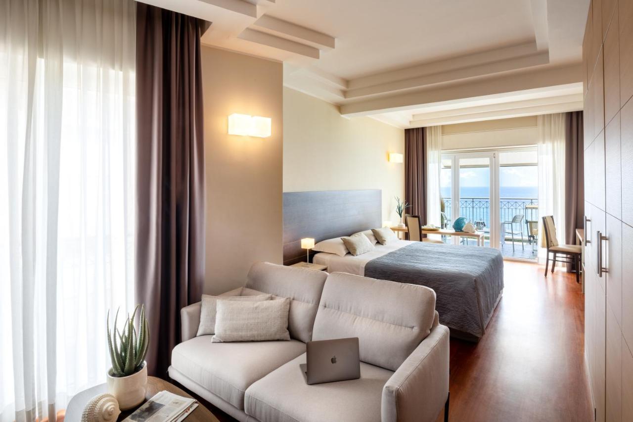Grand Hotel Spiaggia Αλάσιο Εξωτερικό φωτογραφία