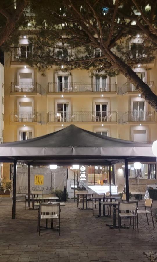 Grand Hotel Spiaggia Αλάσιο Εξωτερικό φωτογραφία