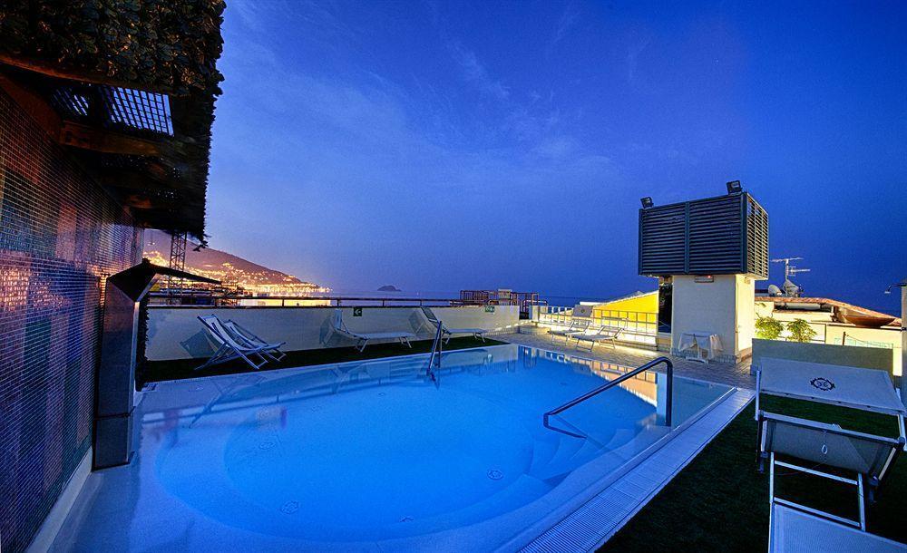 Grand Hotel Spiaggia Αλάσιο Εξωτερικό φωτογραφία