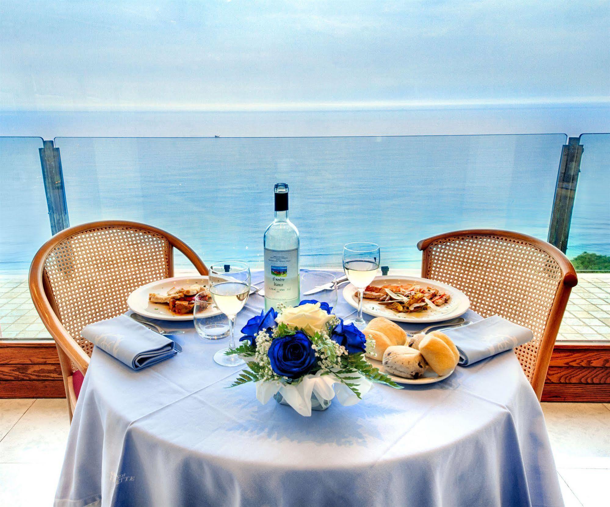 Grand Hotel Spiaggia Αλάσιο Εξωτερικό φωτογραφία